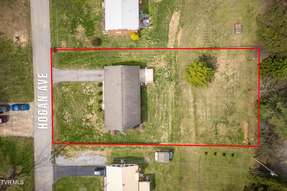 Photo #27: 208 Hogan Avenue