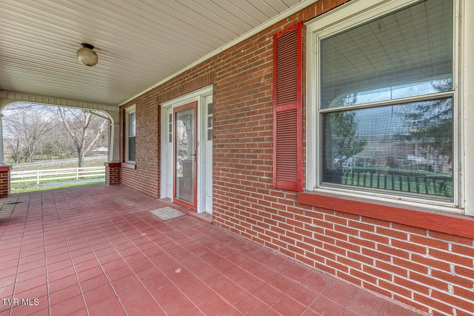 Photo #5: 4456 Lee Highway