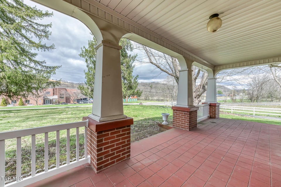 Photo #6: 4456 Lee Highway