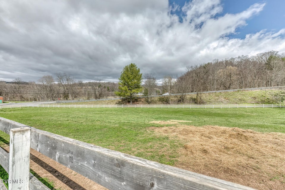 Photo #20: 4456 Lee Highway