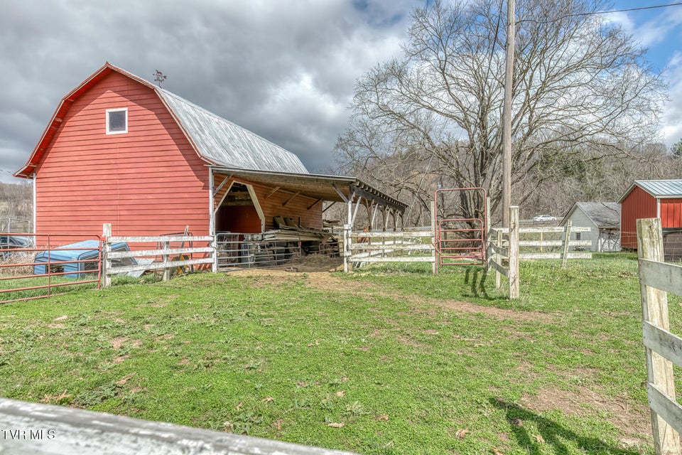 Photo #23: 4456 Lee Highway