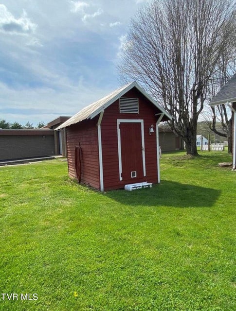 Photo #30: 4456 Lee Highway