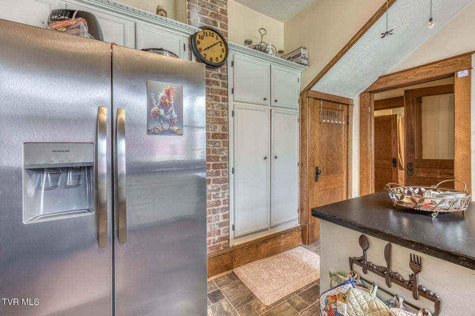 Photo #44: 4456 Lee Highway