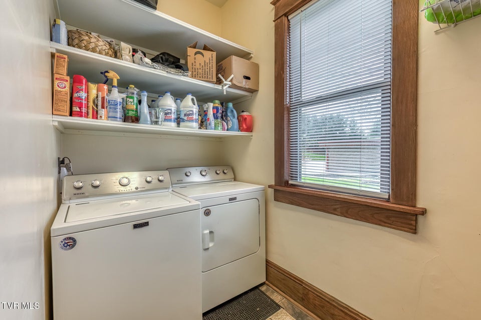 Photo #46: 4456 Lee Highway