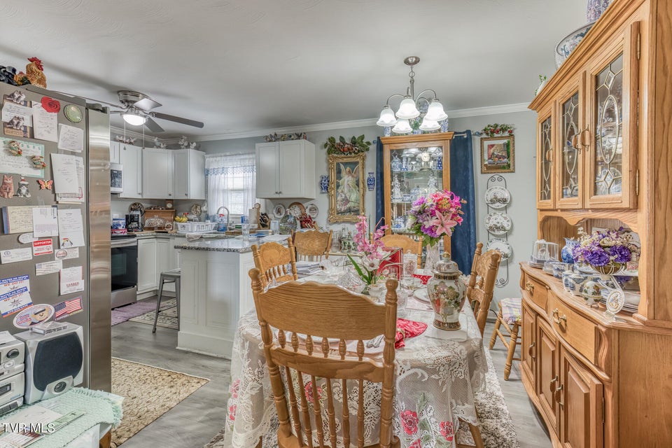 Photo #15: 633 Old Airport Road