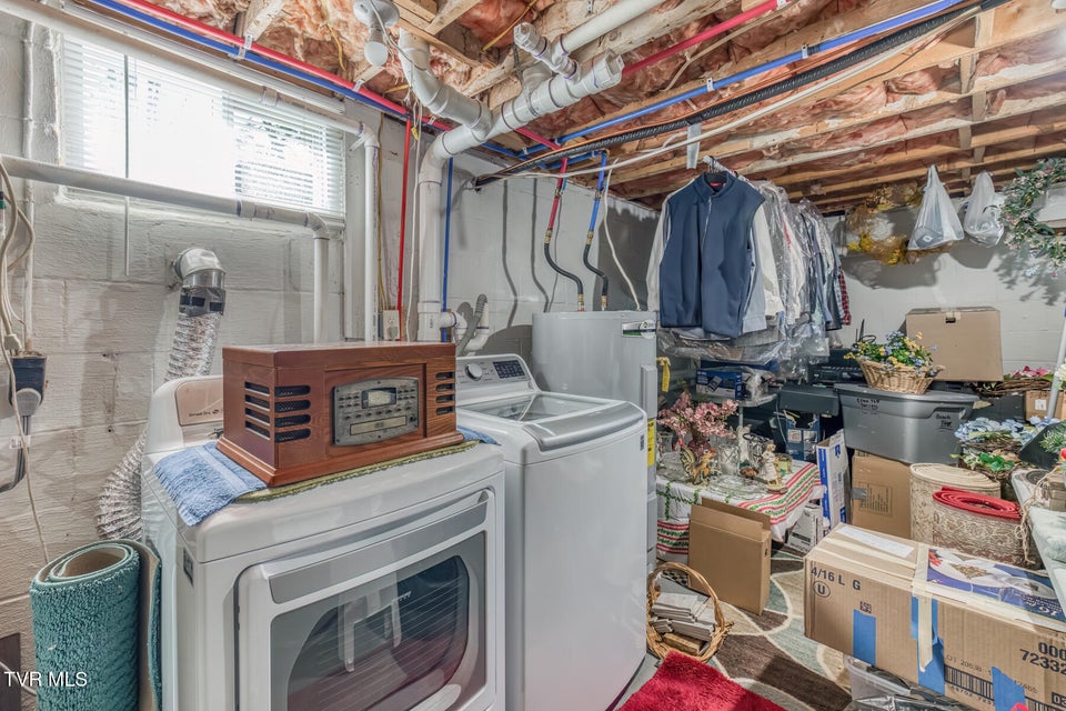 Photo #28: 633 Old Airport Road