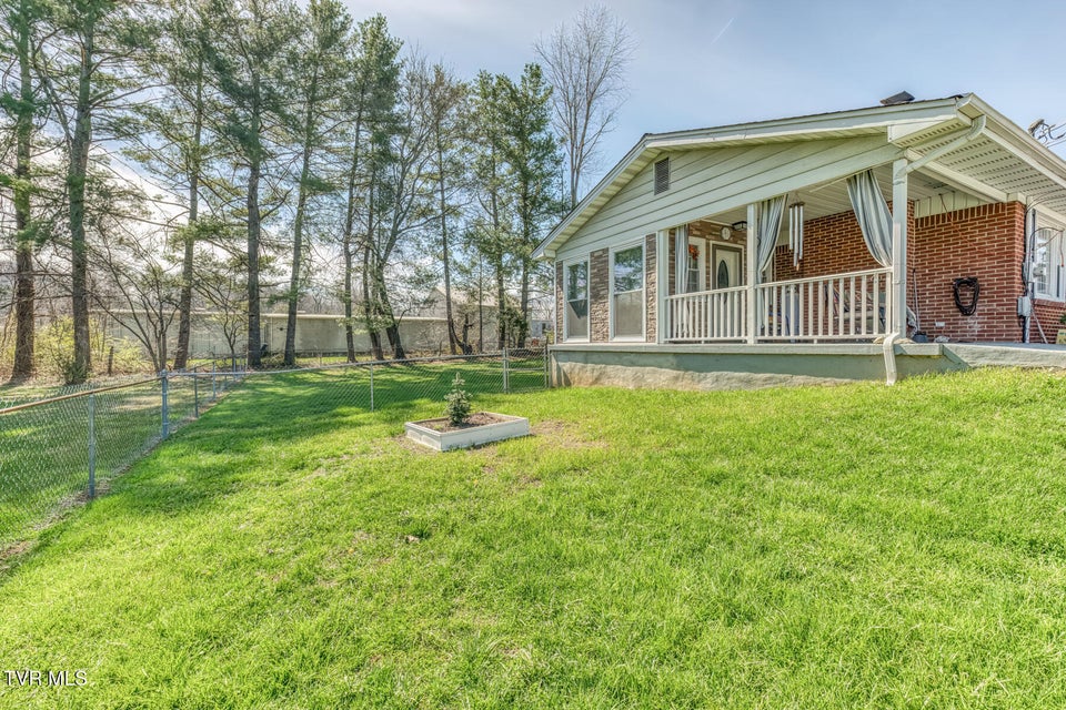 Photo #5: 633 Old Airport Road