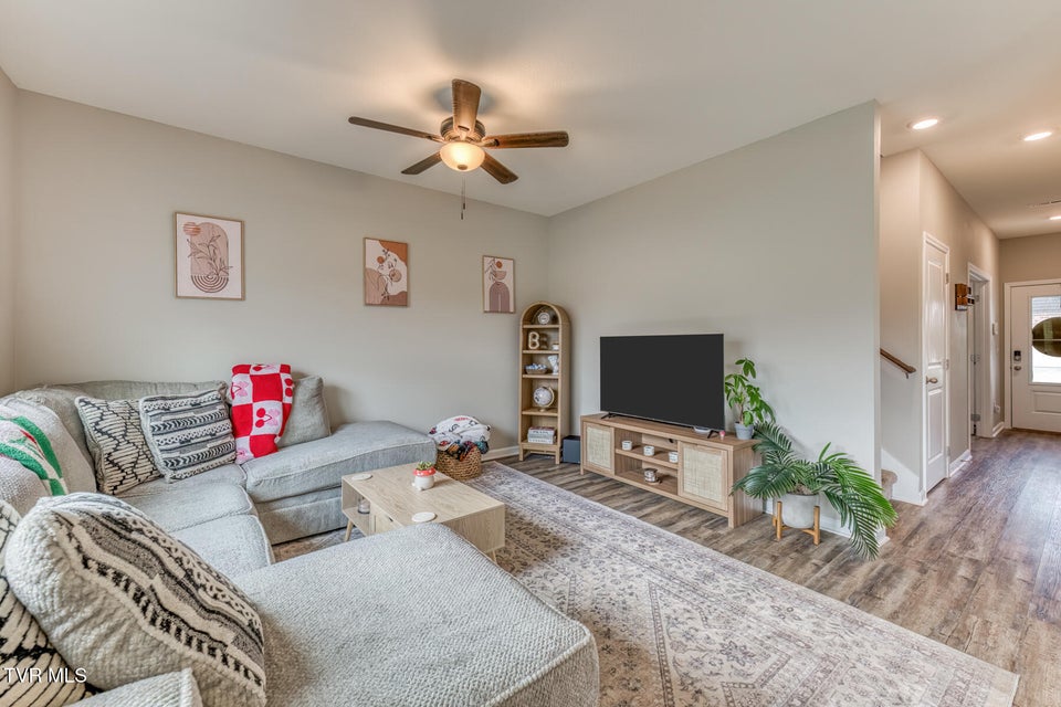 Photo #9: 90 Thistle Drive