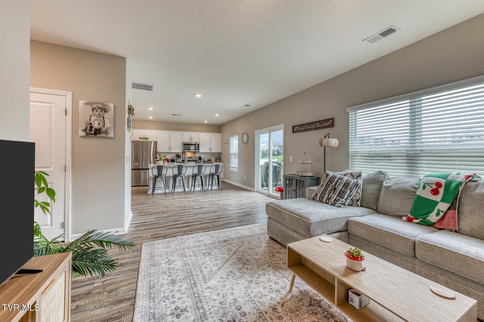 Photo #10: 90 Thistle Drive