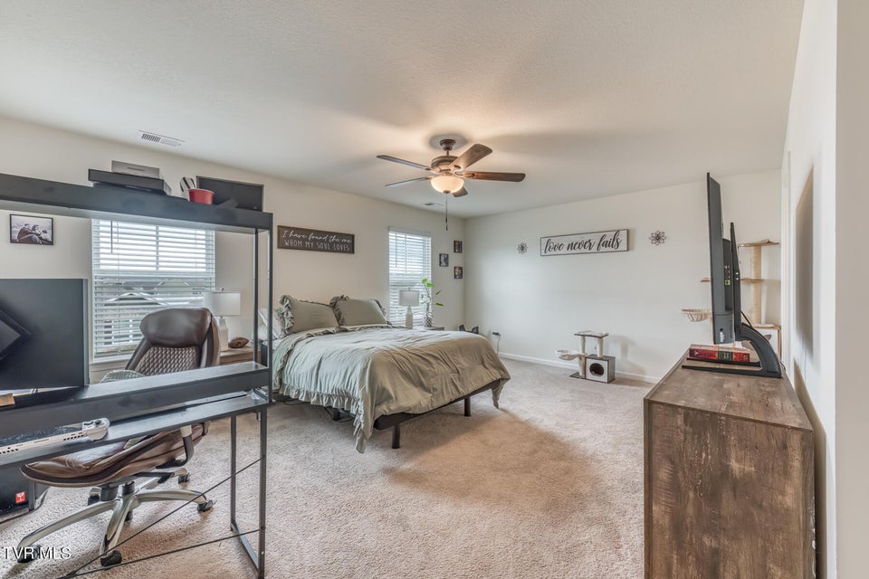 Photo #18: 90 Thistle Drive