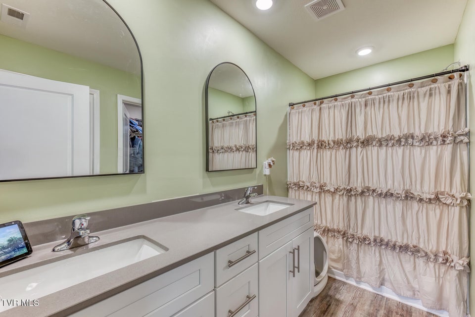 Photo #21: 90 Thistle Drive