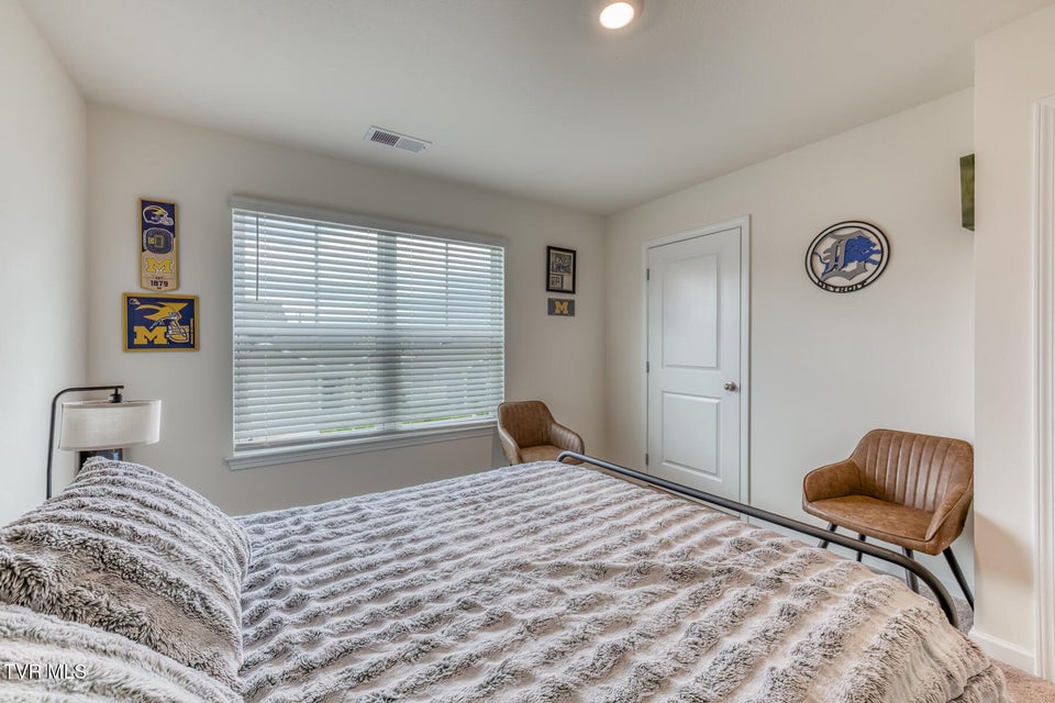 Photo #23: 90 Thistle Drive