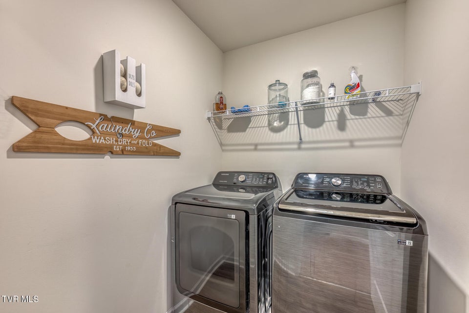 Photo #25: 90 Thistle Drive