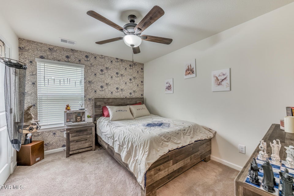 Photo #27: 90 Thistle Drive