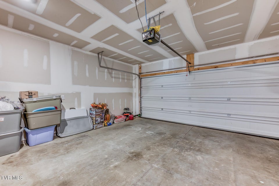 Photo #29: 90 Thistle Drive