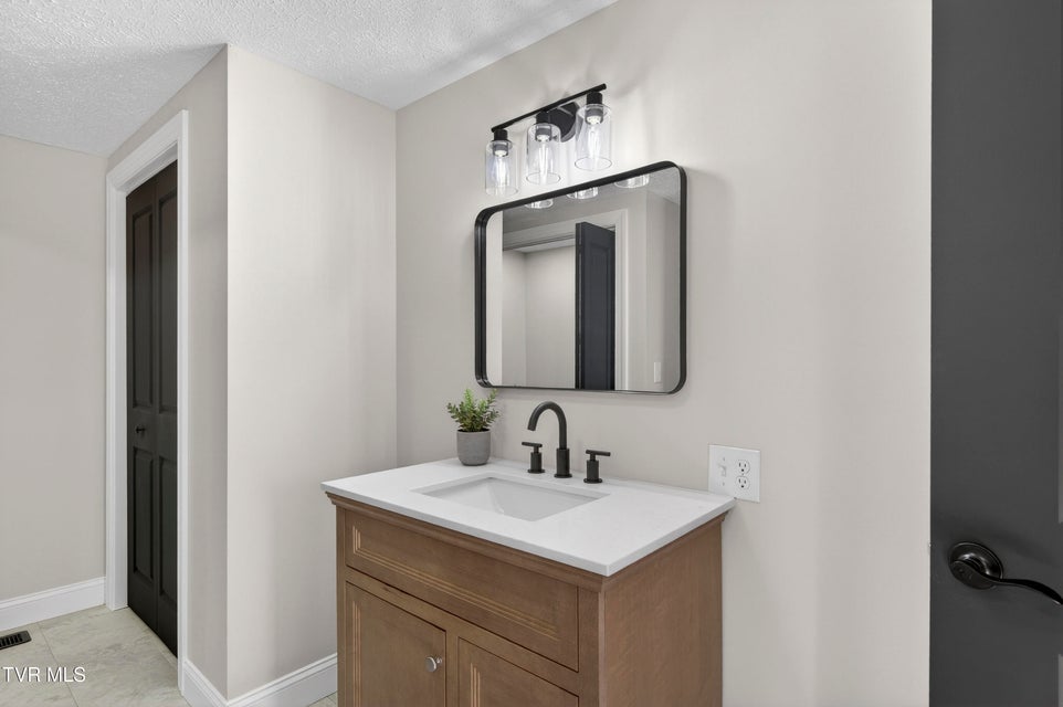 Photo #39: 1646 Muddy Creek Road