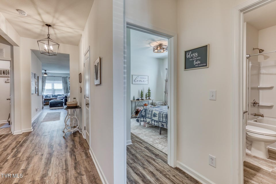 Photo #4: 1028 Tara Court