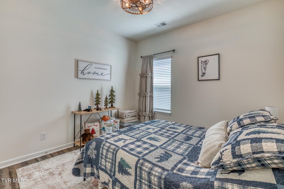 Photo #8: 1028 Tara Court