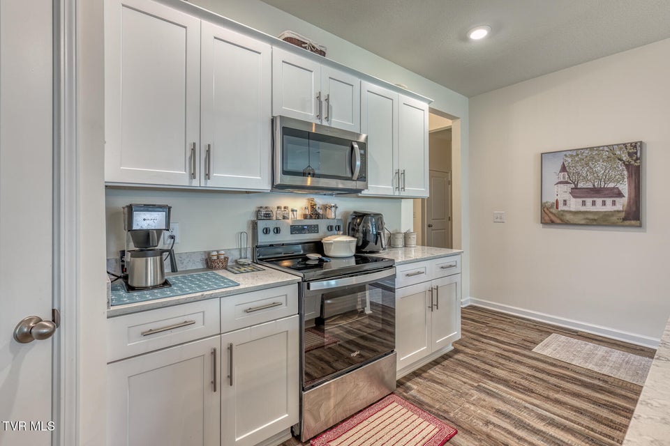 Photo #16: 1028 Tara Court