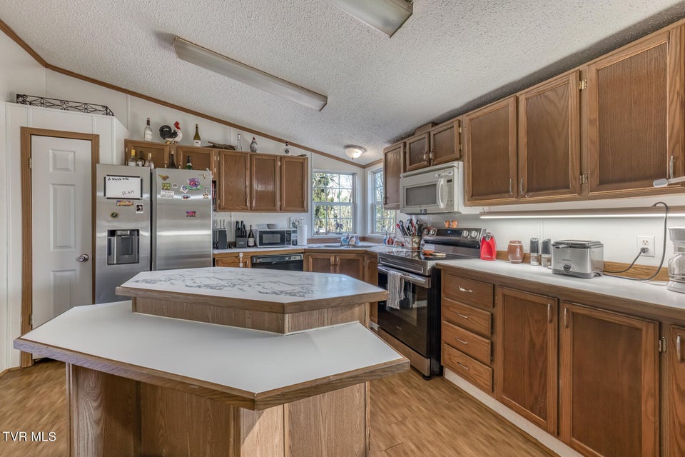 Photo #8: 1424 Reedy Creek Road