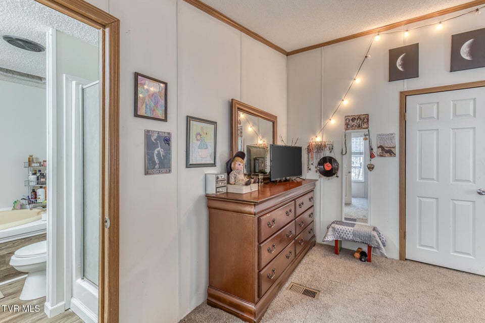 Photo #14: 1424 Reedy Creek Road