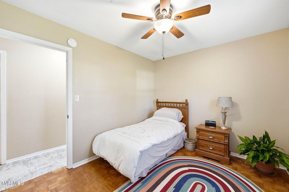 Photo #21: 4013 Englewood Boulevard