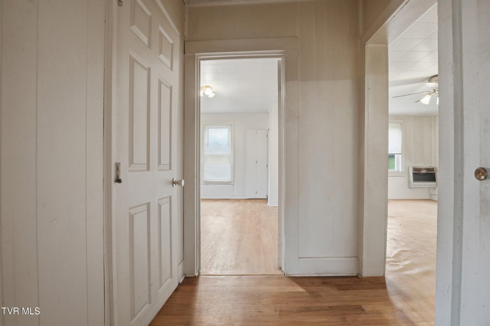 Photo #18: 1053 The Lake Road