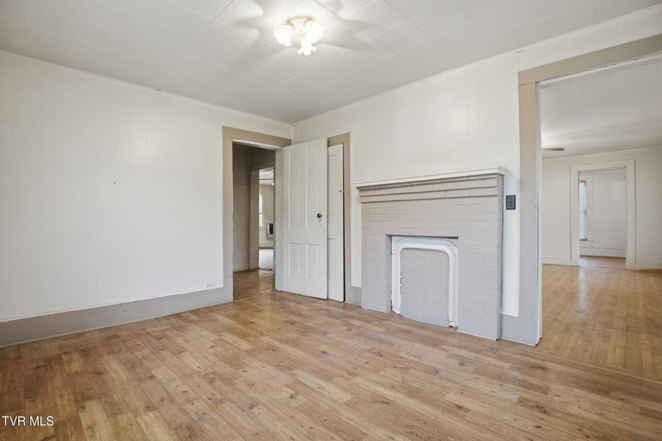 Photo #21: 1053 The Lake Road