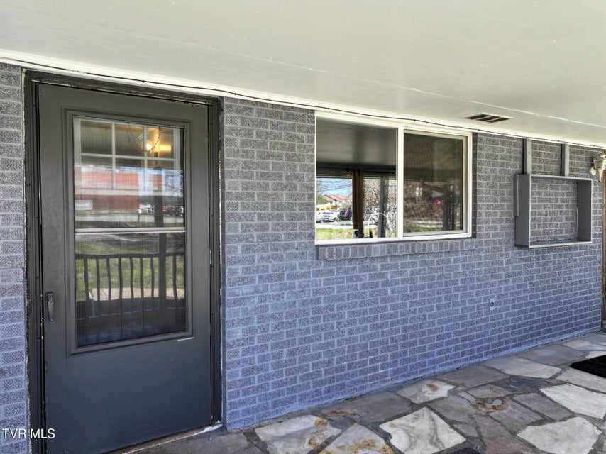 Photo #4: 1726 Lafayette Street