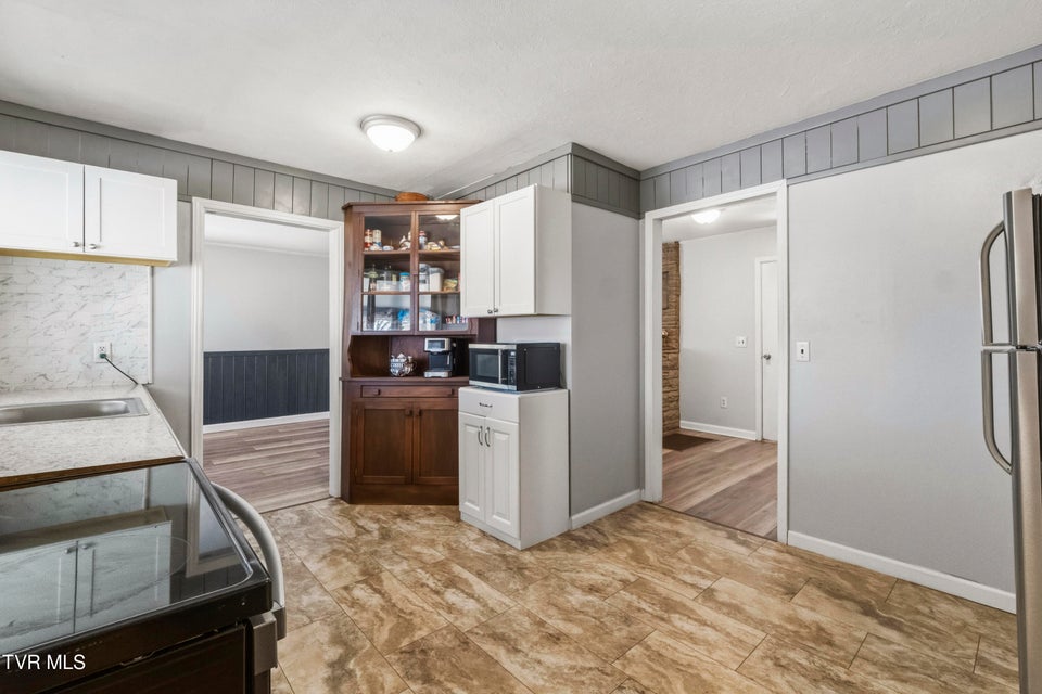 Photo #13: 1726 Lafayette Street