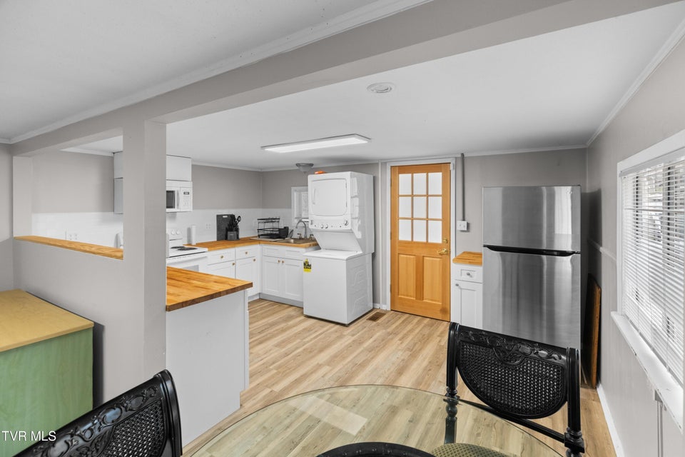 Photo #12: 757 Outer Drive