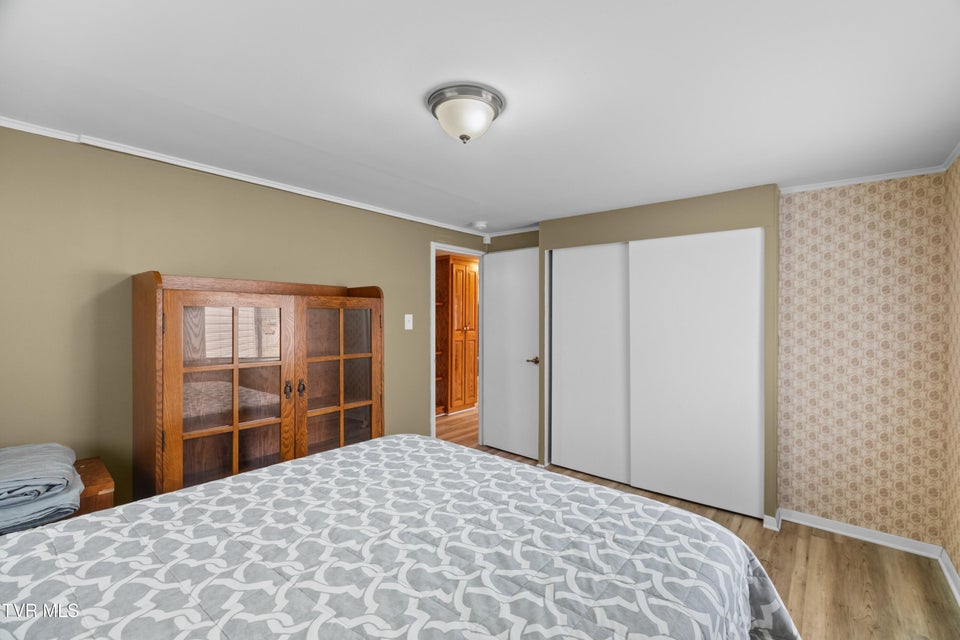 Photo #16: 757 Outer Drive