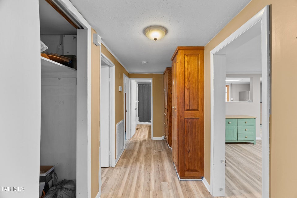 Photo #18: 757 Outer Drive