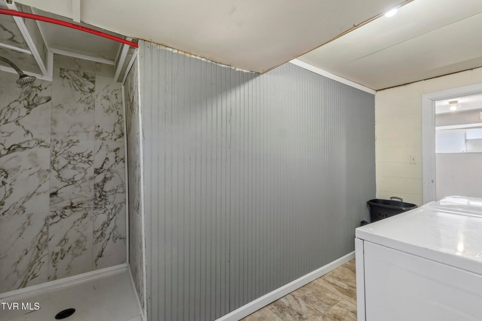 Photo #26: 1726 Lafayette Street