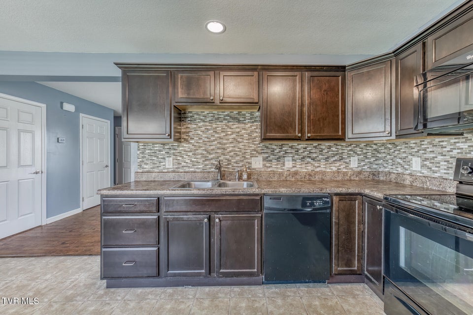 Photo #9: 396 Jonesboro Road