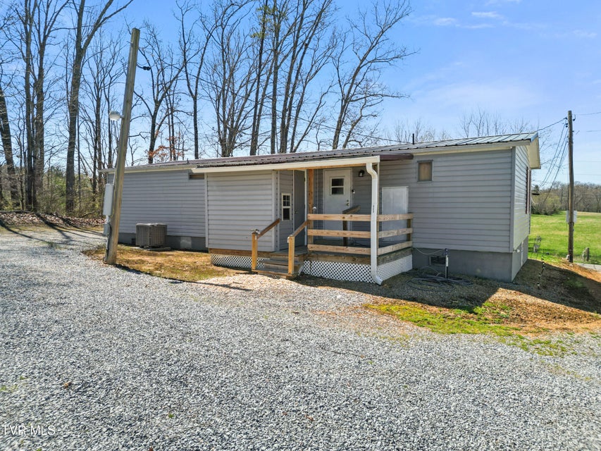 Photo #5: 645 & 647 Seaton Road