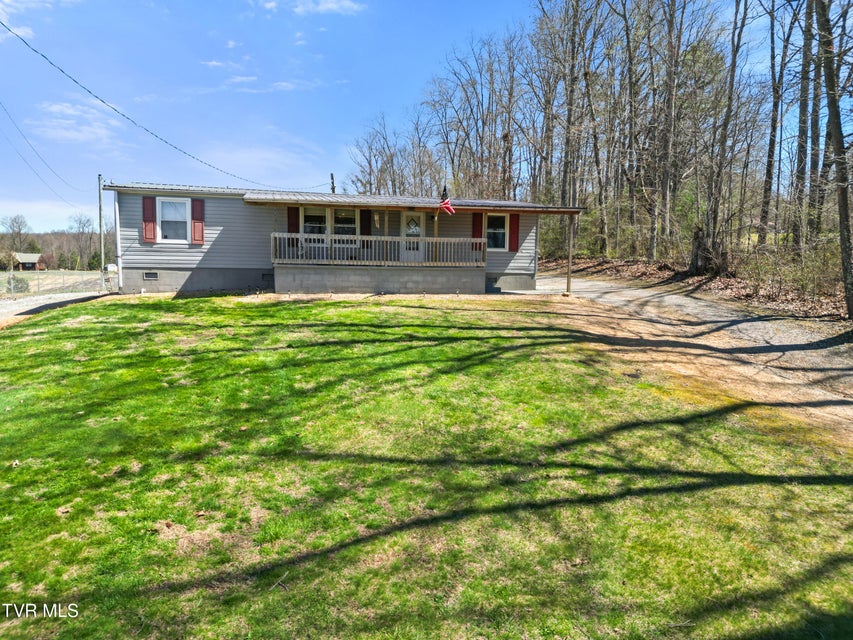 Photo #6: 645 & 647 Seaton Road