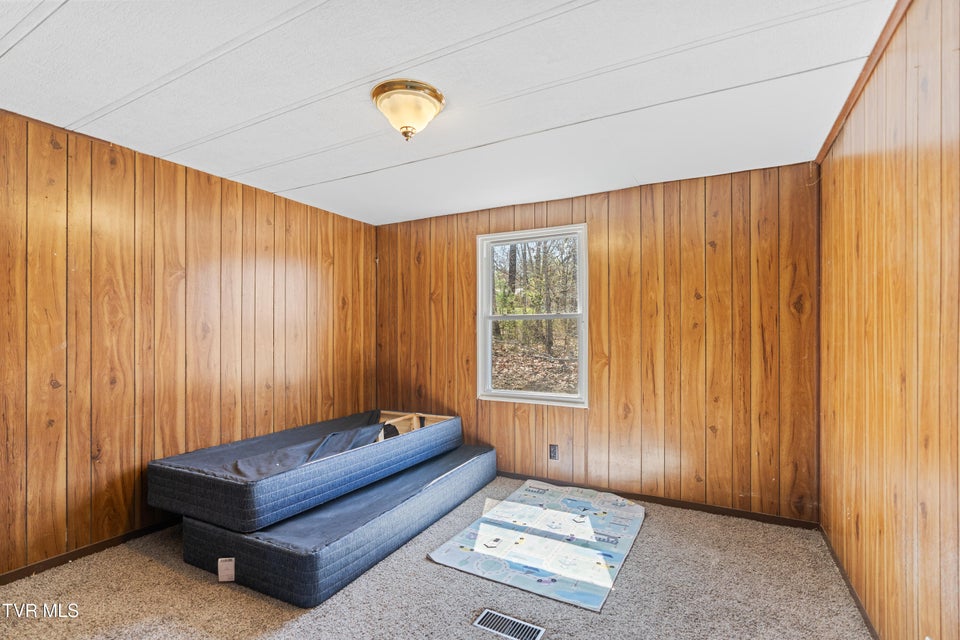 Photo #27: 645 & 647 Seaton Road