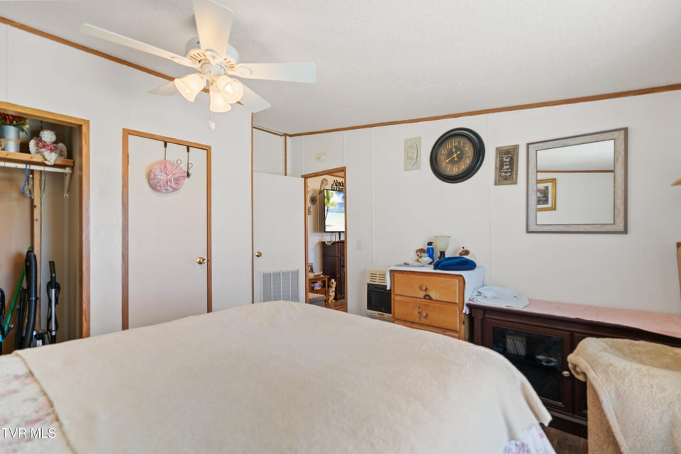 Photo #40: 645 & 647 Seaton Road