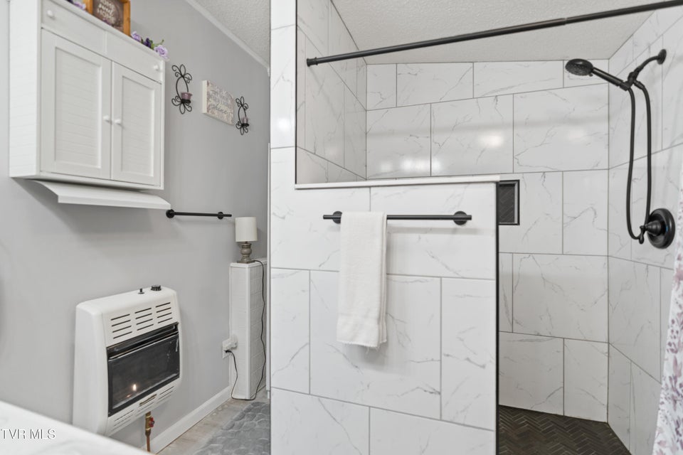 Photo #48: 645 & 647 Seaton Road