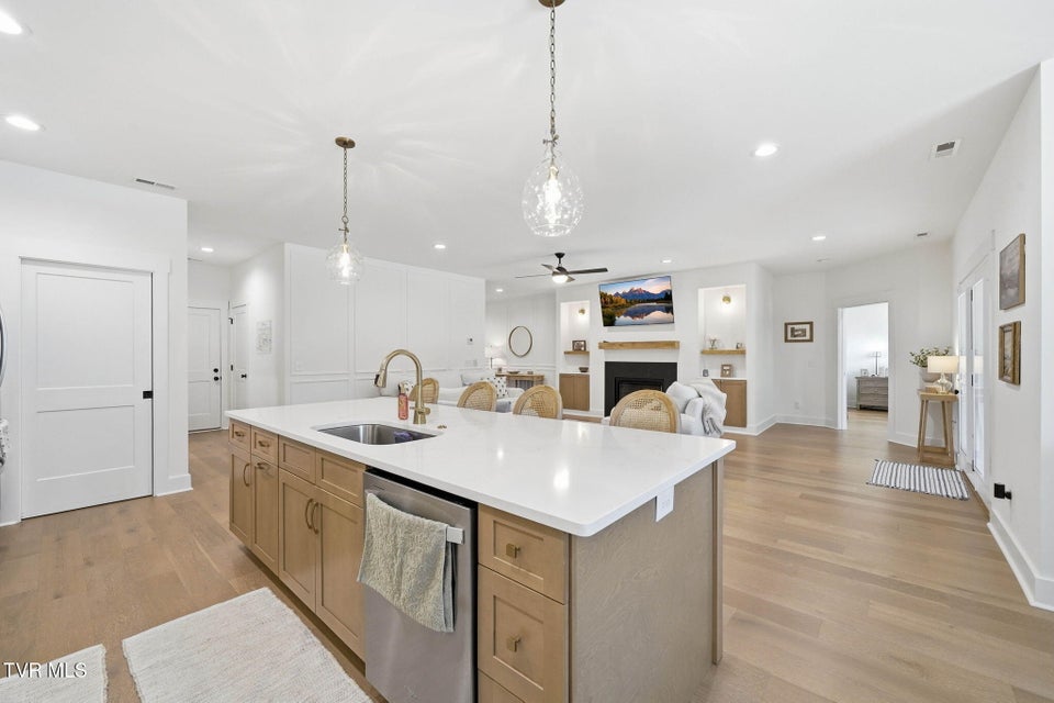 Photo #11: 335 Gransley Court