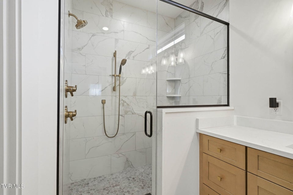 Photo #20: 335 Gransley Court