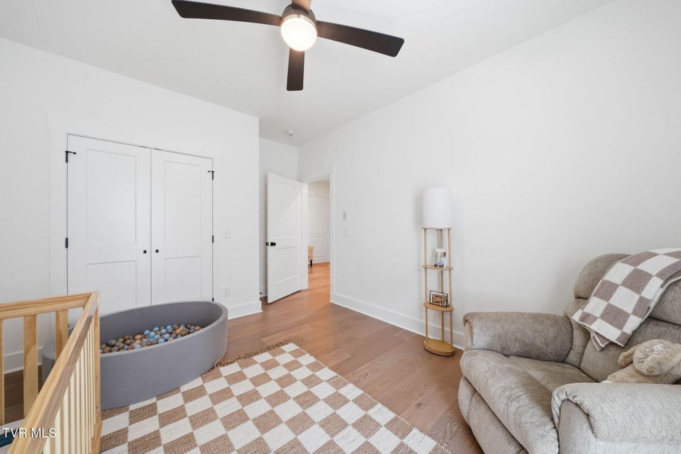 Photo #27: 335 Gransley Court