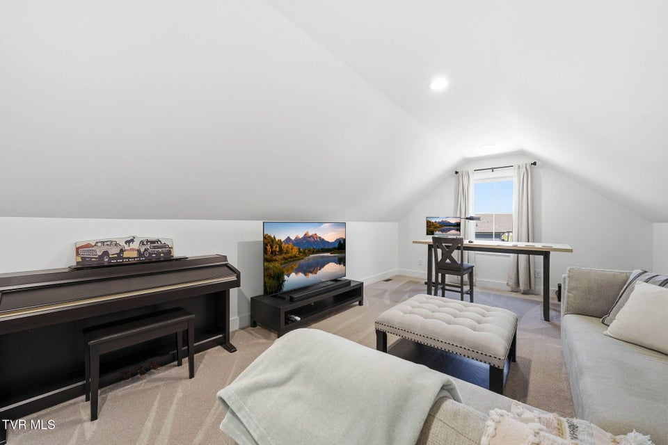 Photo #30: 335 Gransley Court