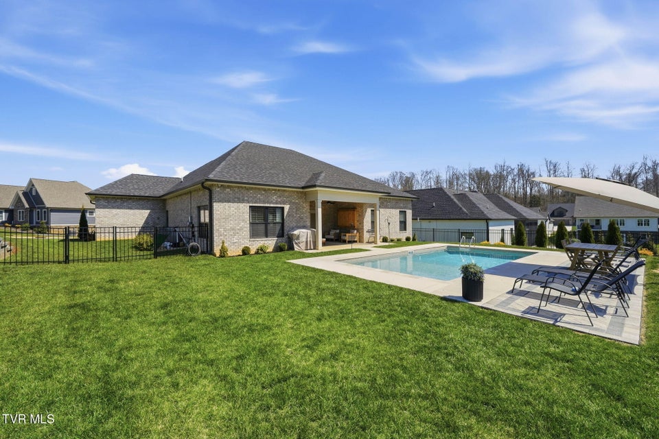 Photo #37: 335 Gransley Court