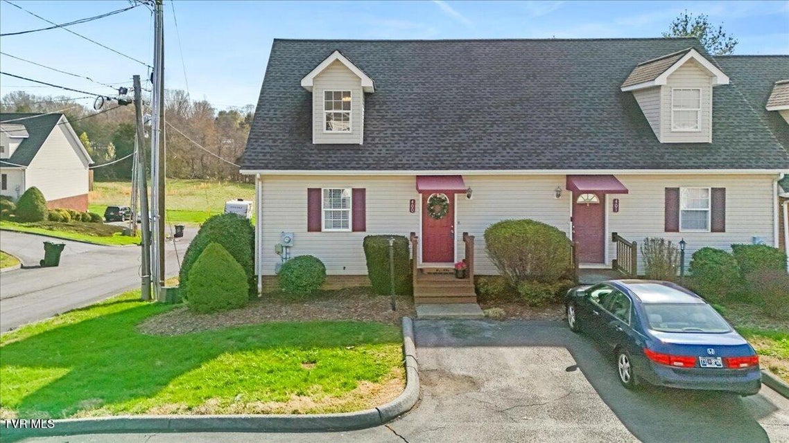 Photo #26: 400 Hallbrook Drive