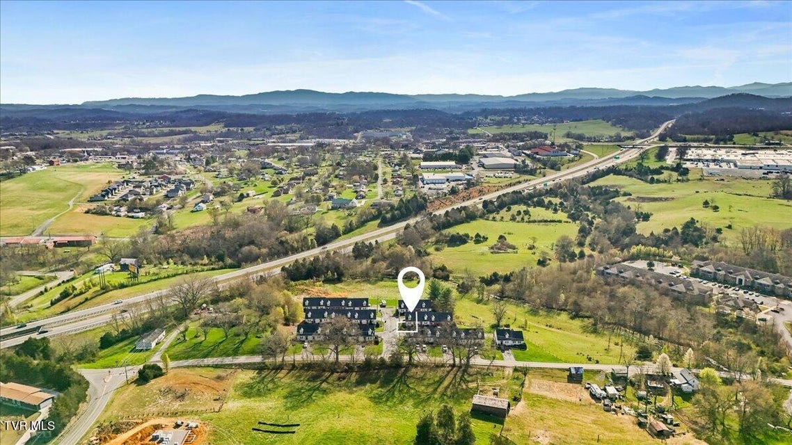 Photo #32: 400 Hallbrook Drive