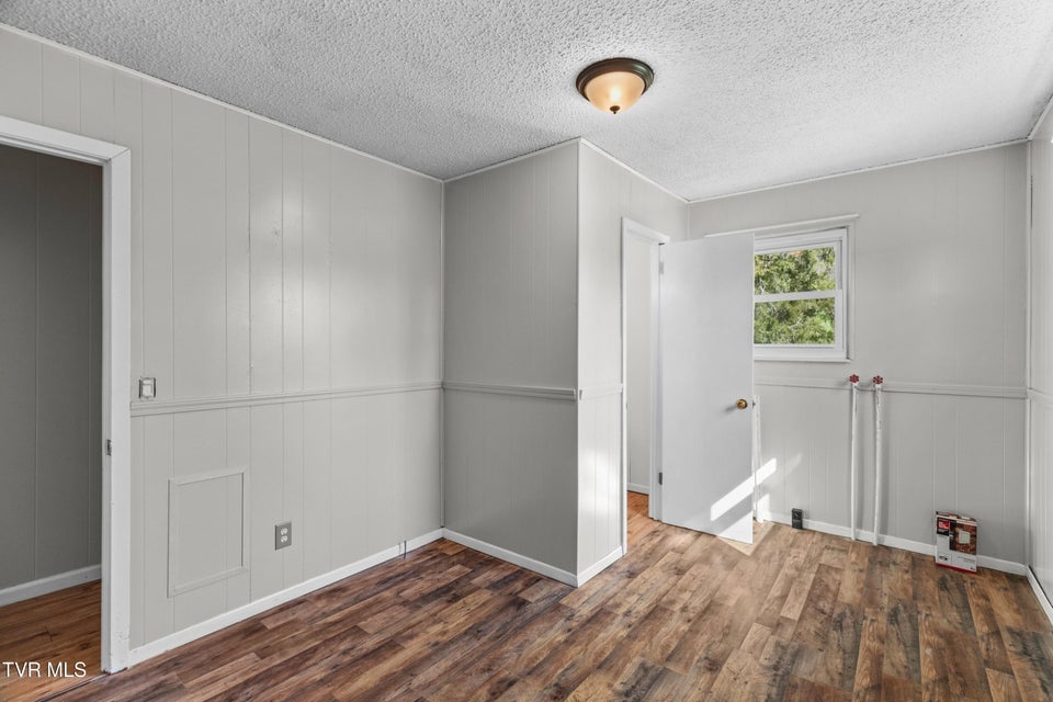 Photo #12: 300 Glades Circle