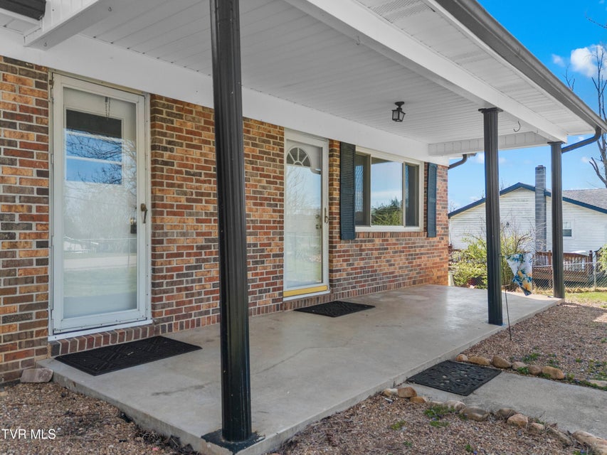 Photo #23: 300 Glades Circle