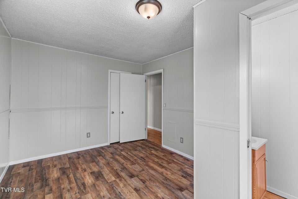 Photo #8: 300 Glades Circle